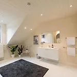 Smart - מלון באטיס